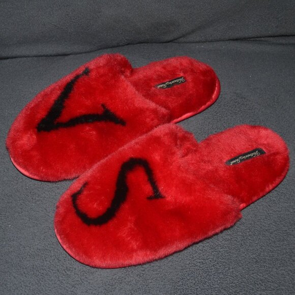Victoria's Secret Shoes - NWOT Victoria's Secret Red V S Closed Toe Faux Fur Slipper